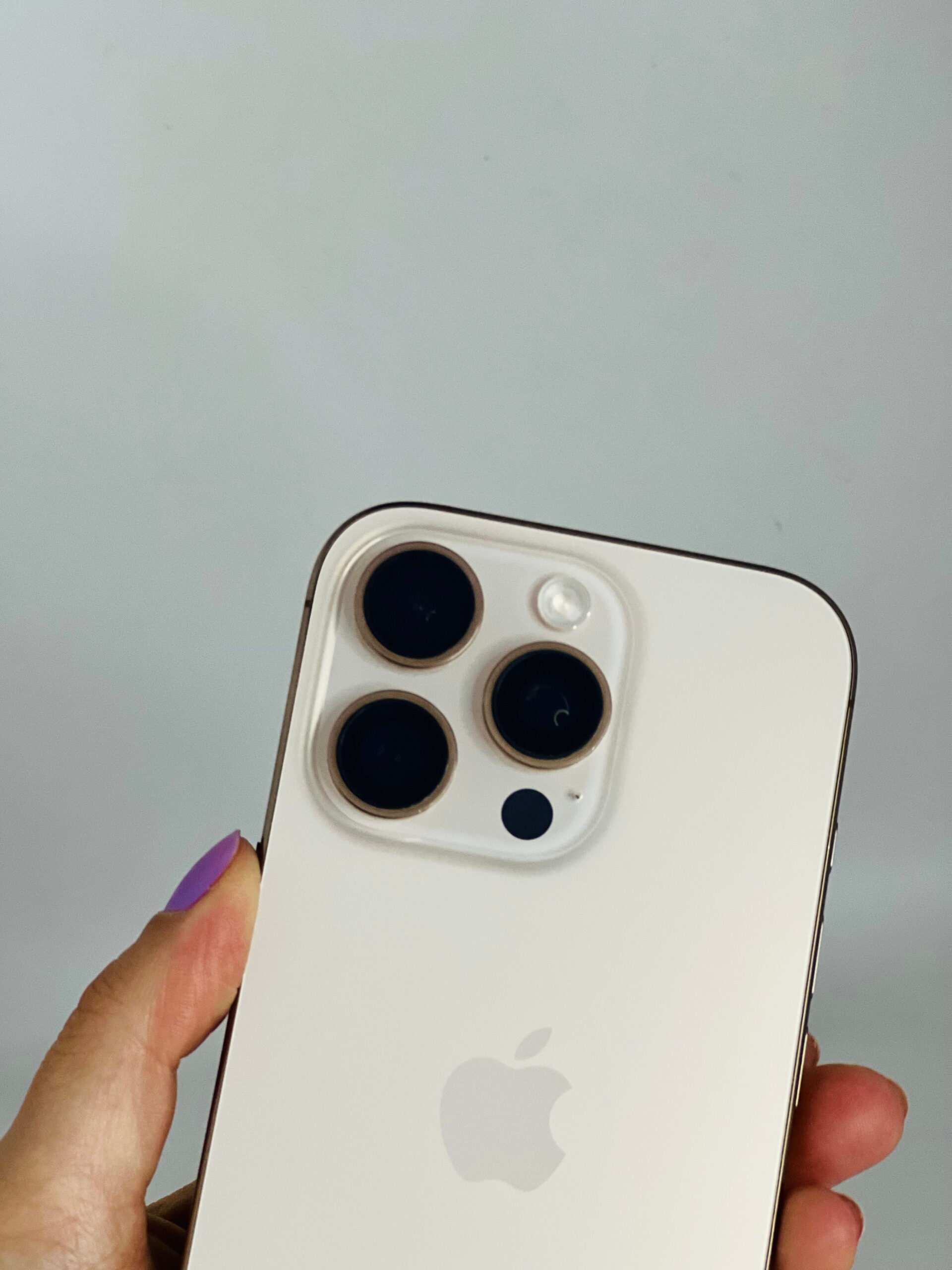 iPhone 16 Pro 128GB e sim A+ - Image 5