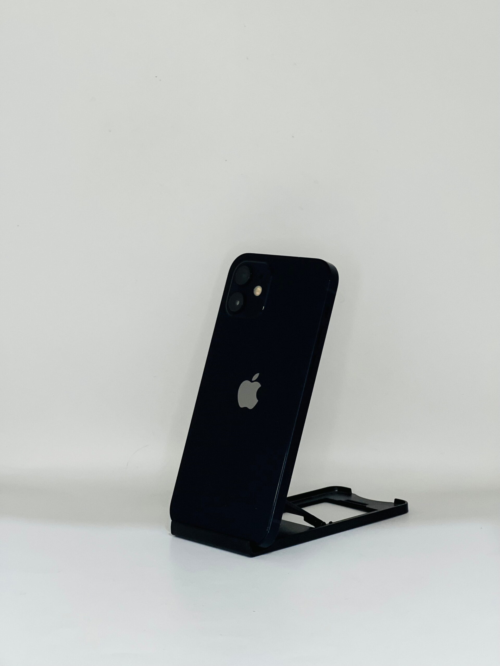 iPhone 12 64GB A+ - Image 2