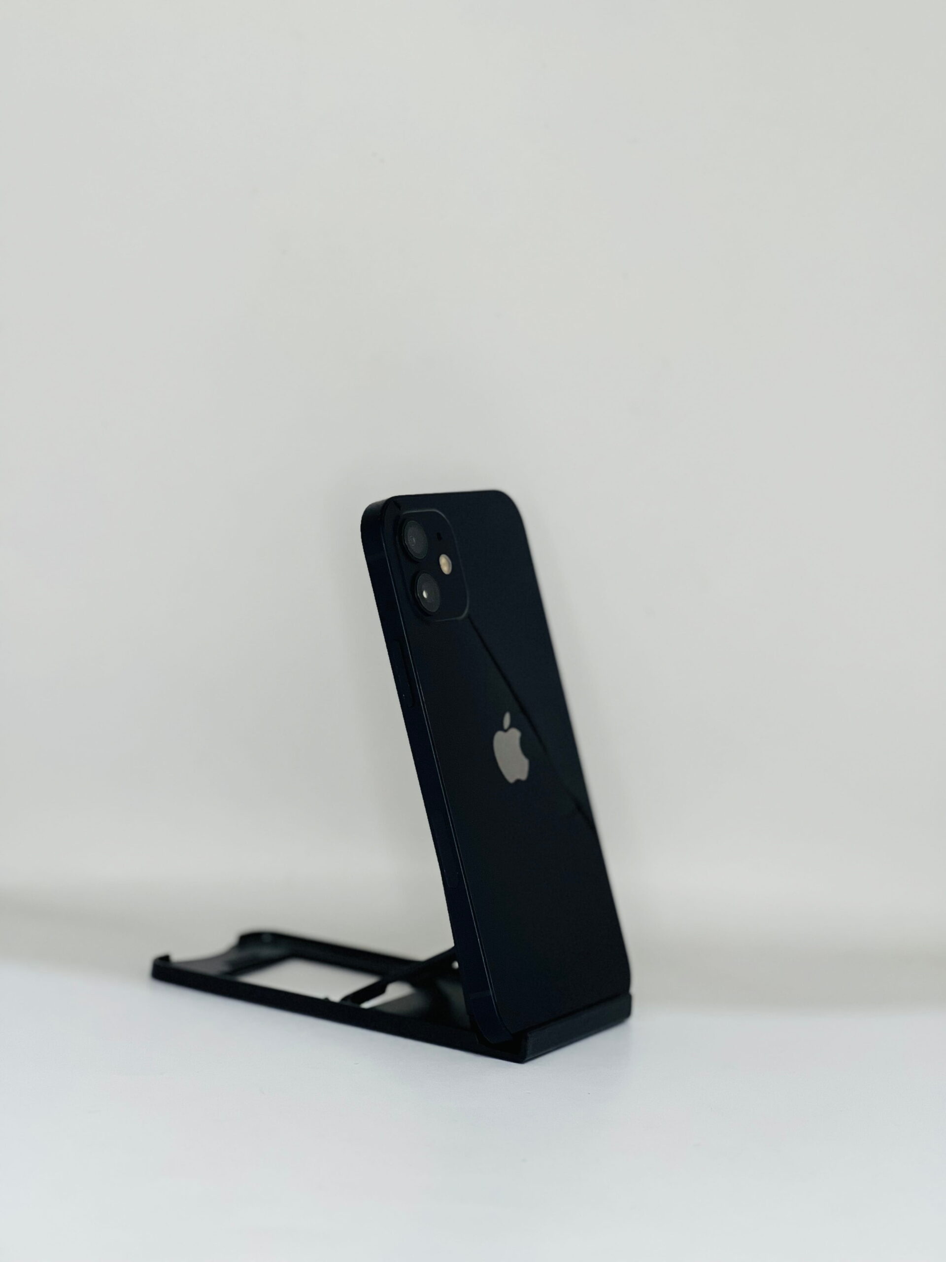 iPhone 12 64GB A+ - Image 3