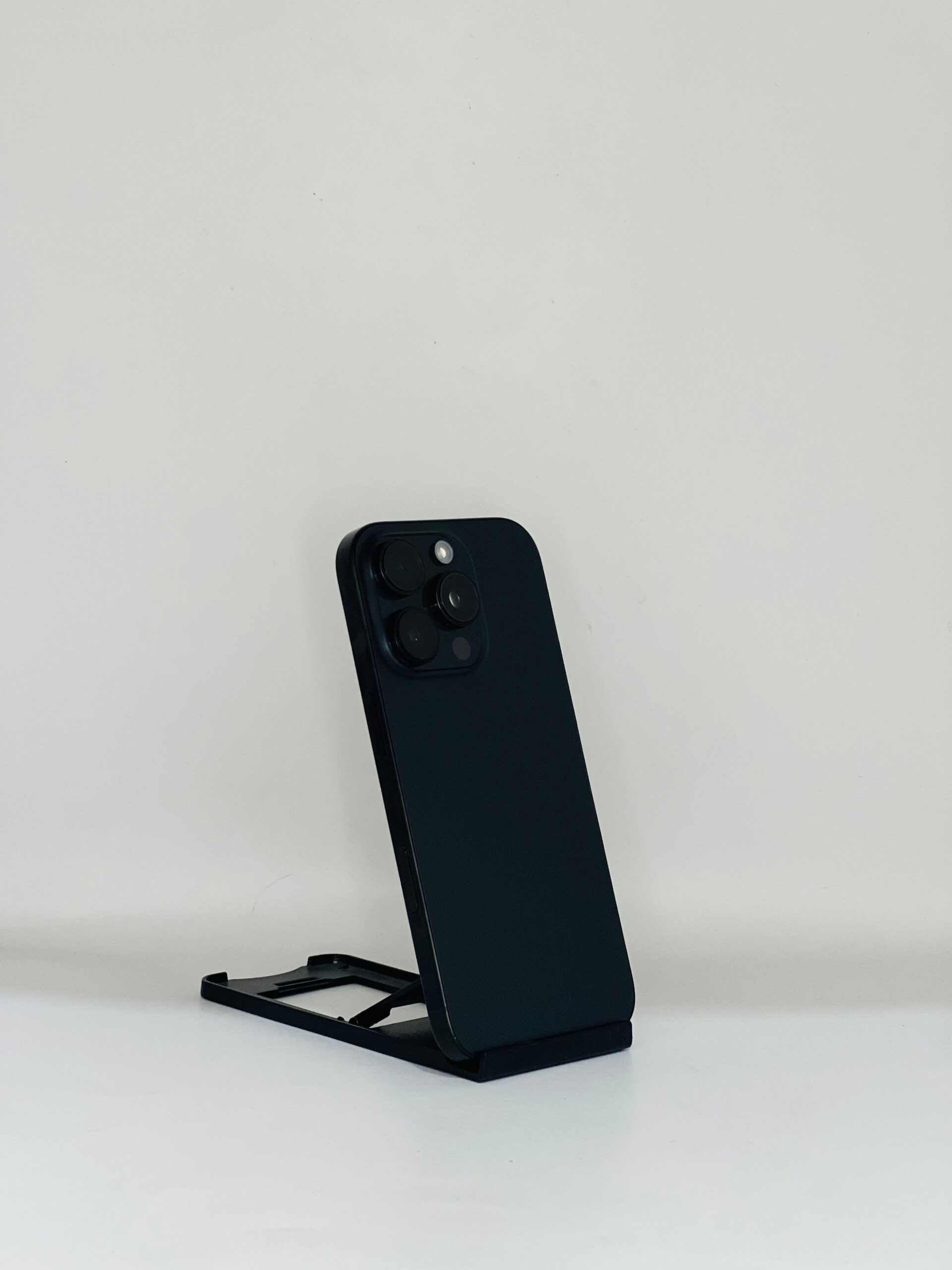 iPhone 16 Pro 256GB A+ - Image 3