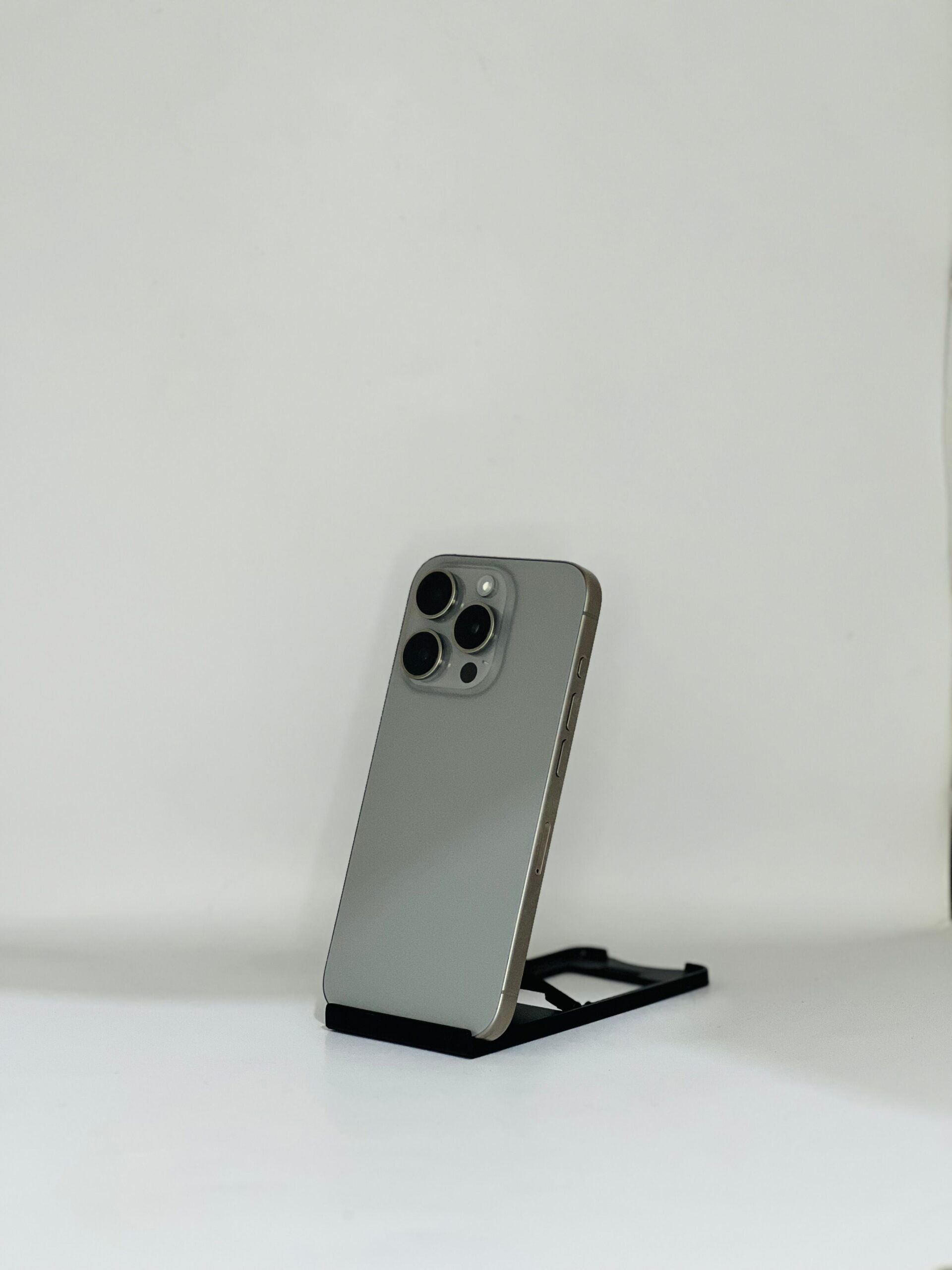 iPhone 15 Pro 128GB A+ - Image 2