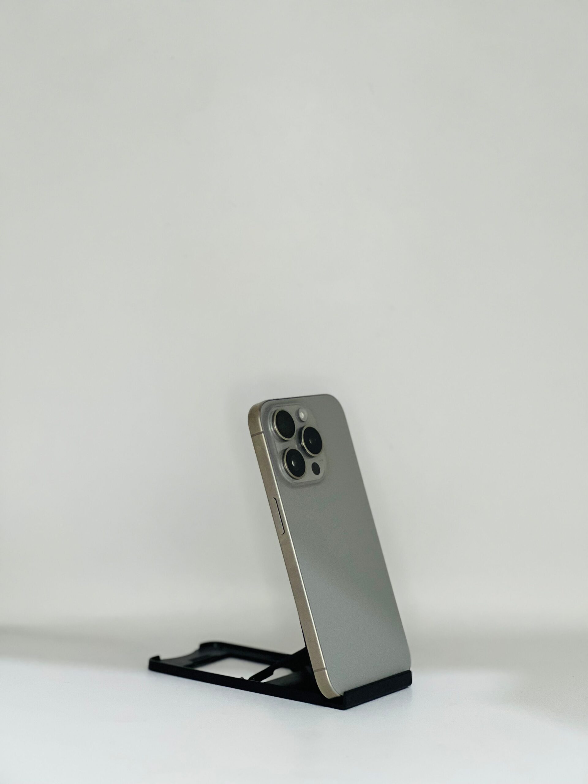 iPhone 15 Pro 128GB A+ - Image 3