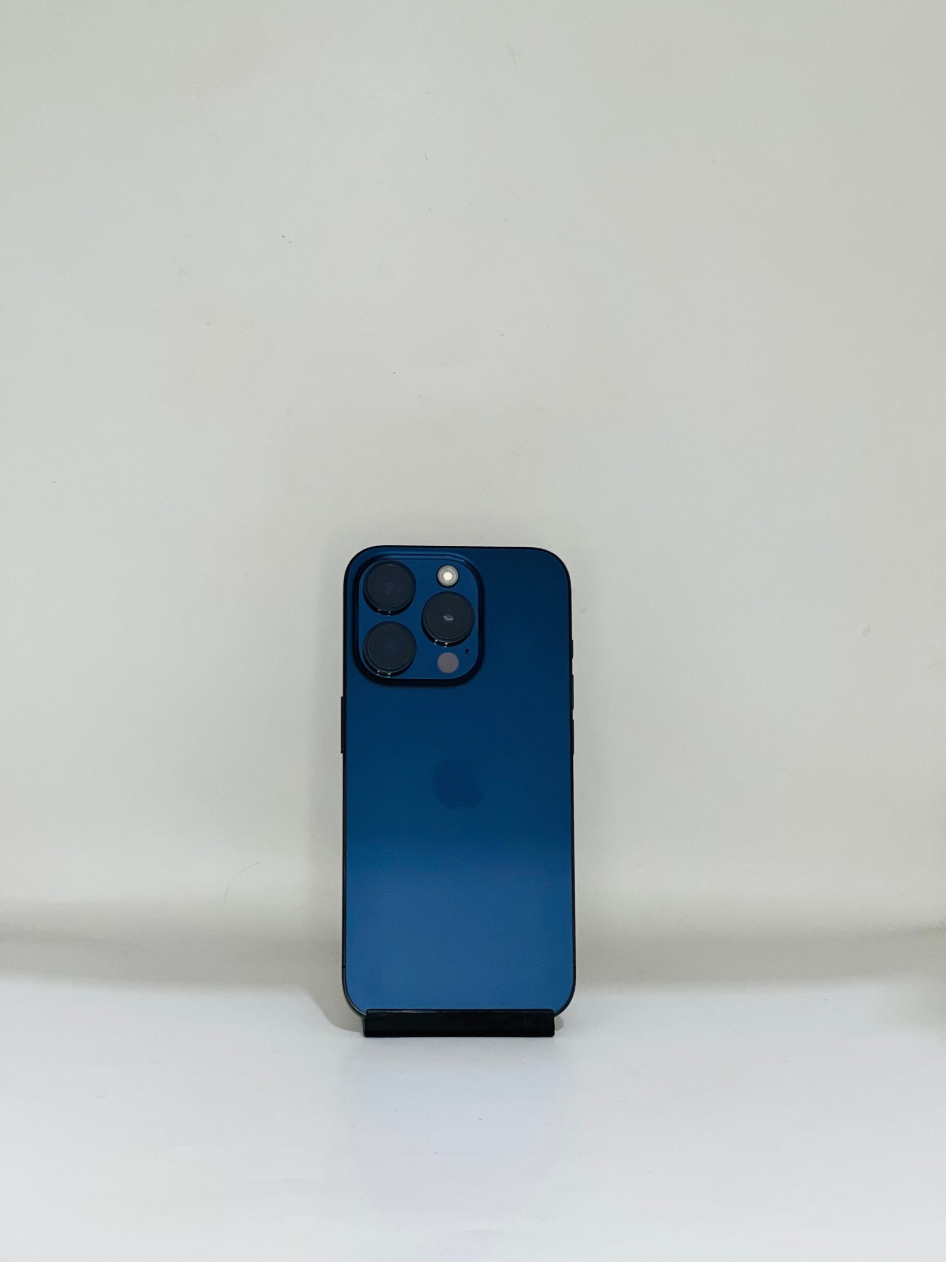 iPhone 15 Pro 128GB A+
