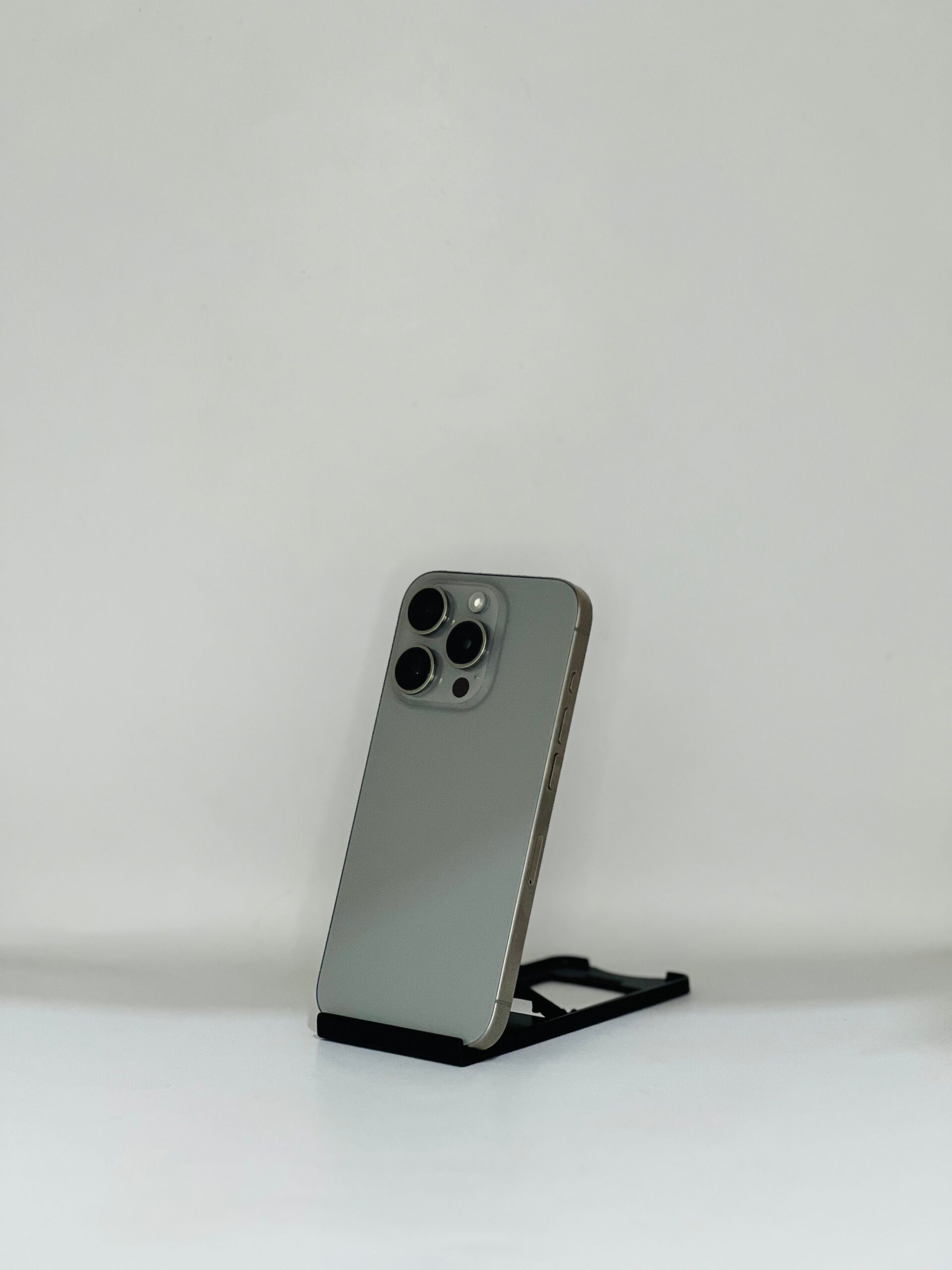 iPhone 15 Pro 128GB A+ - Image 2