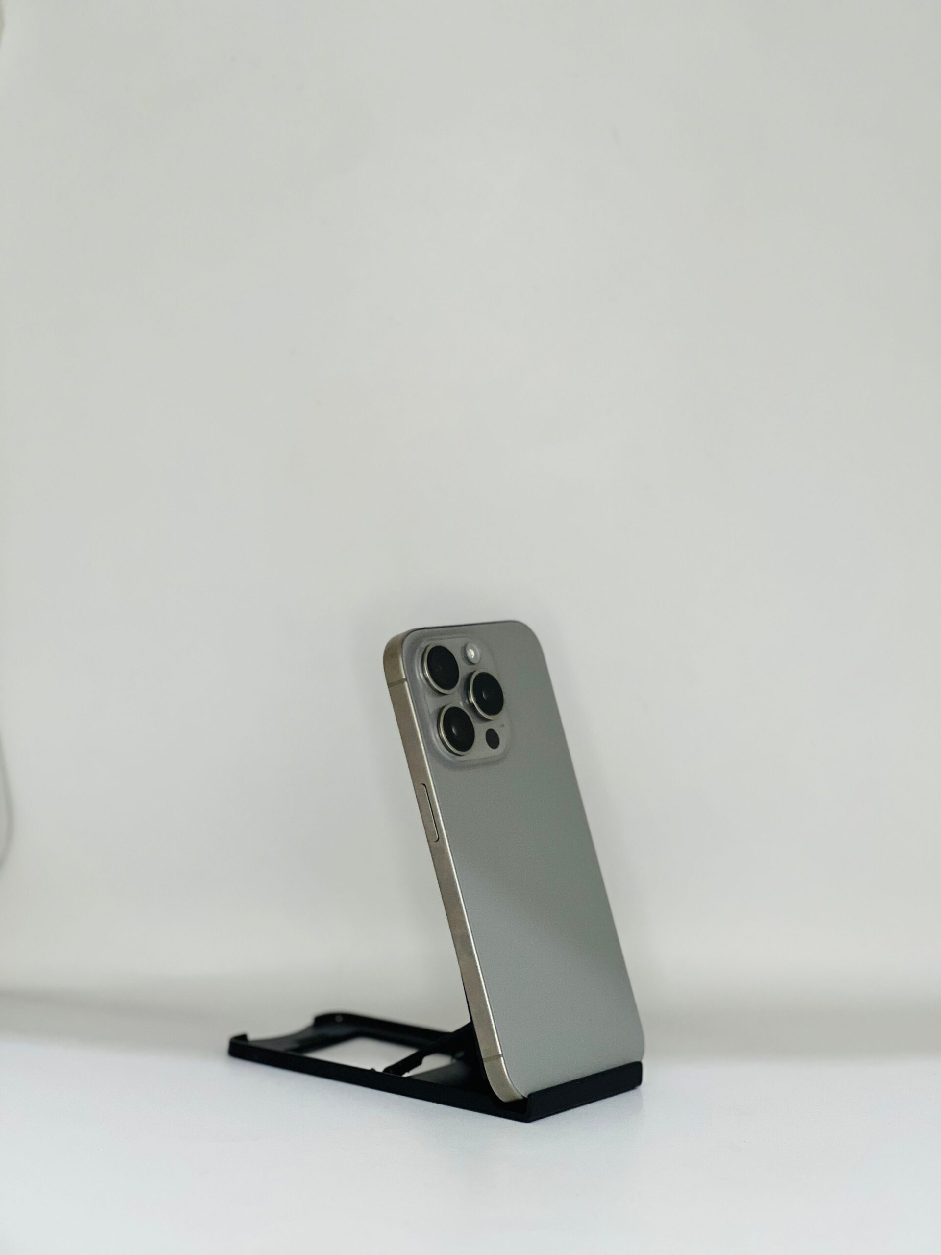 iPhone 15 Pro 128GB A+ - Image 3