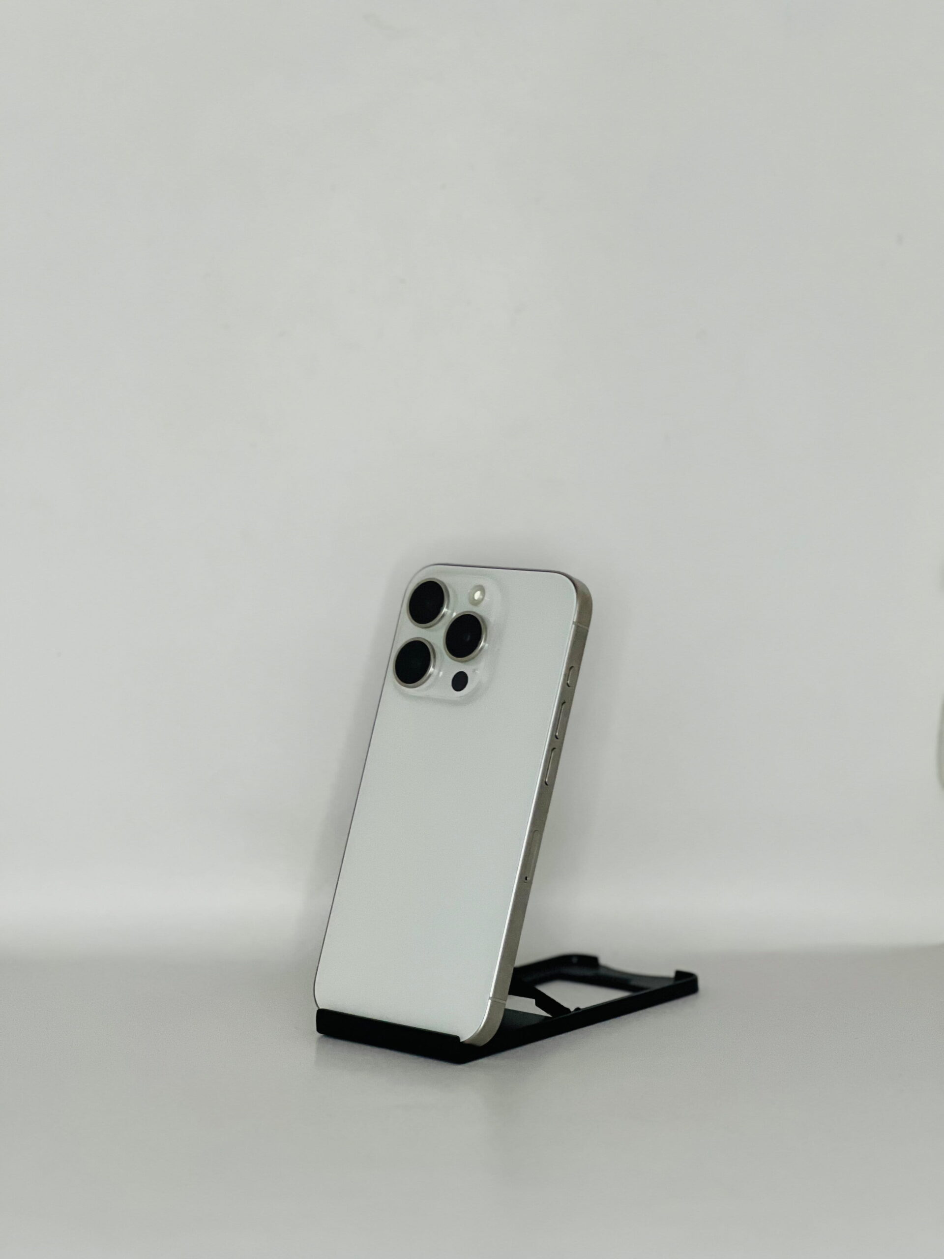 iPhone 15 Pro 256GB A+ - Image 2