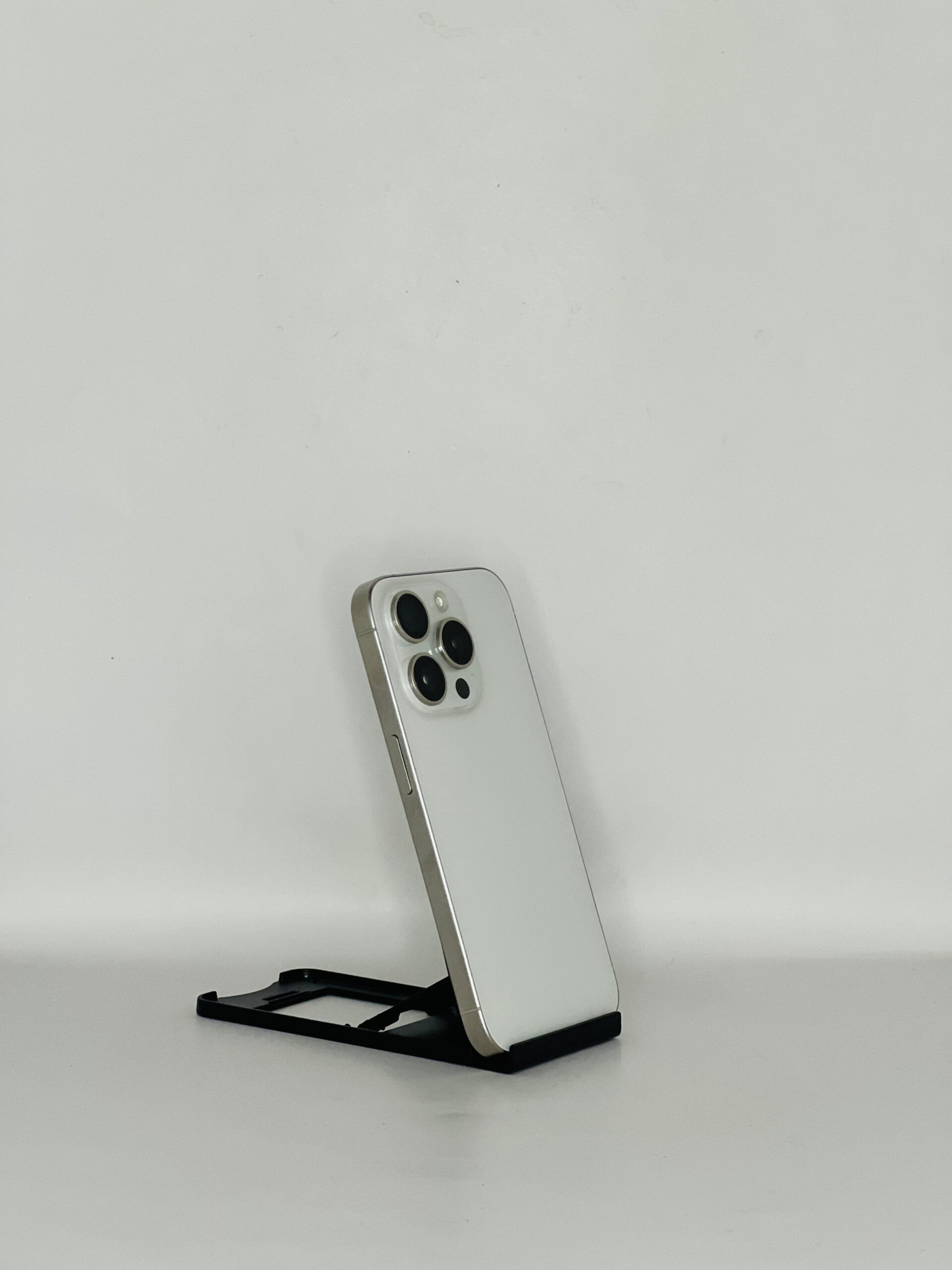 iPhone 15 Pro 256GB A+ - Image 3